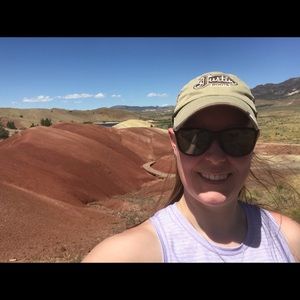 Meet your Posher, Stephanie